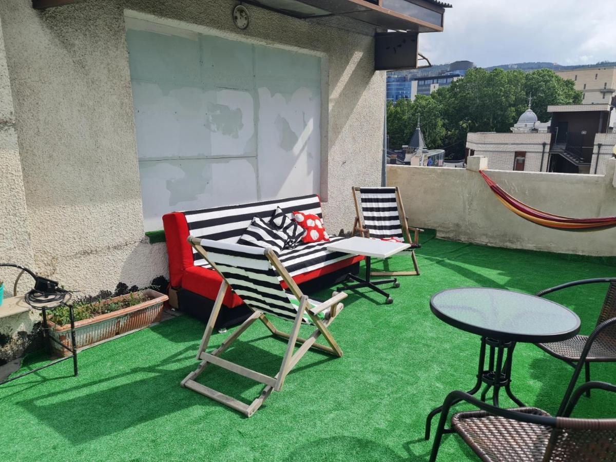 Guest House Sky Plus Tbilisi Ngoại thất bức ảnh