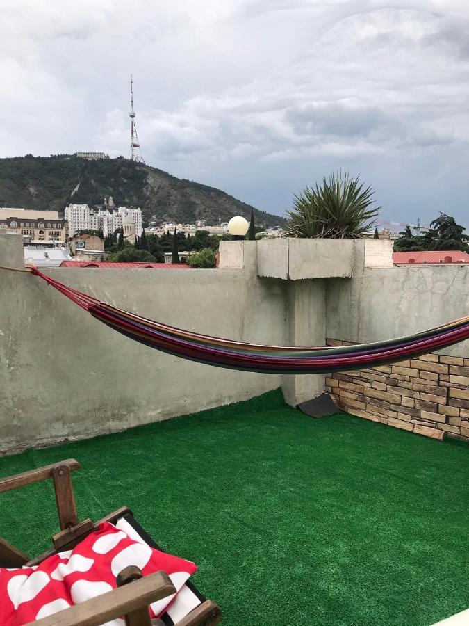 Guest House Sky Plus Tbilisi Ngoại thất bức ảnh